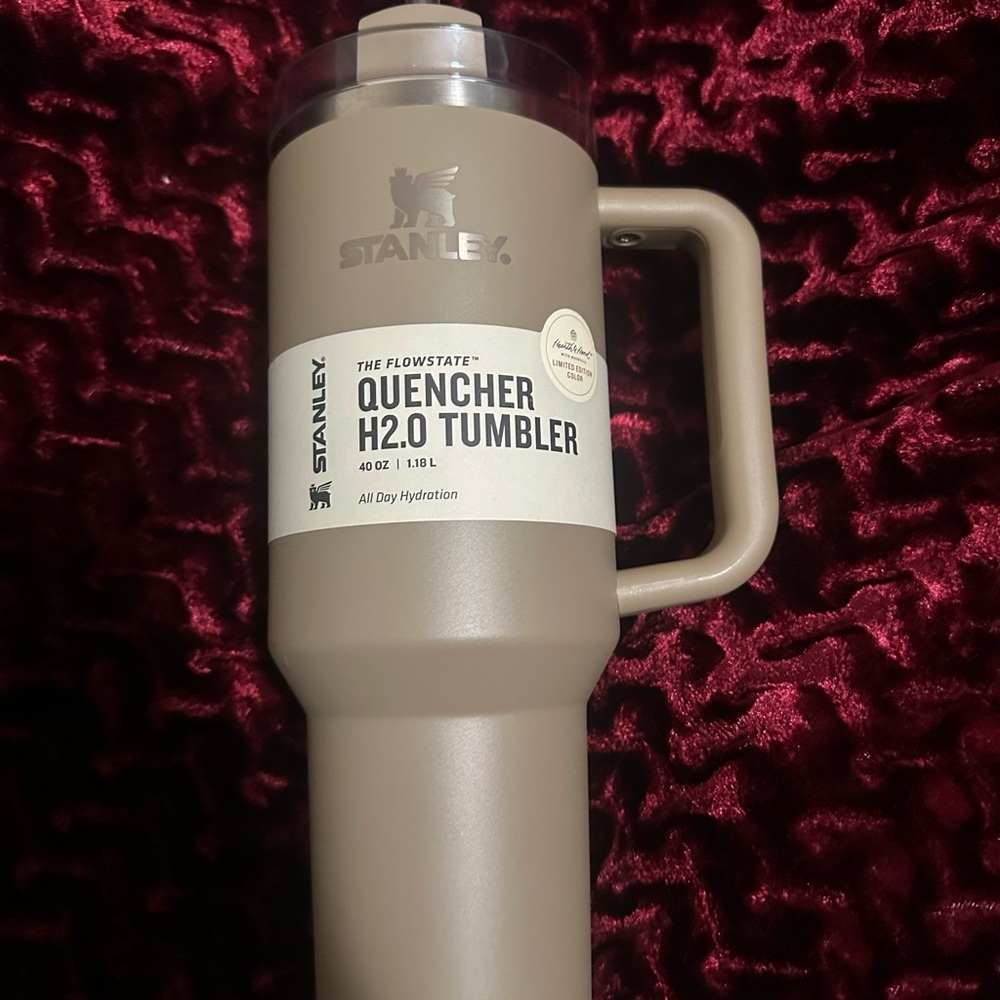 Stanley Quencher H2.0 Tumbler - Beige